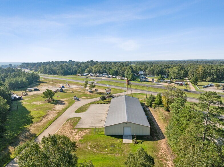 More Photos Of 3344 U S Highway 190 W, Livingston Freestanding For Lease