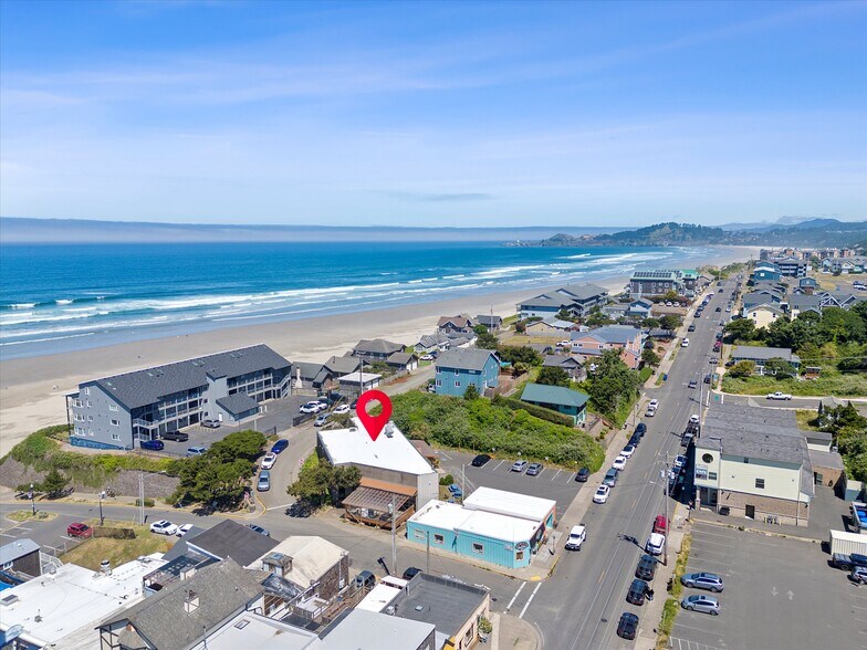 More Photos Of 515 NW Coast St, Newport Restaurant For Lease