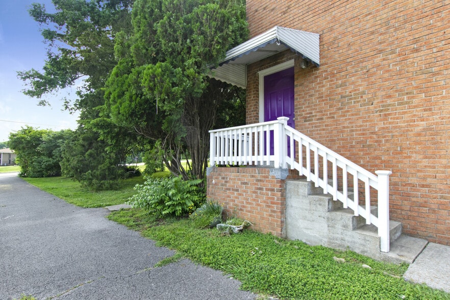 More Photos Of 1012-1032 Hickory Hill Ln, Hermitage Apartments For Sale