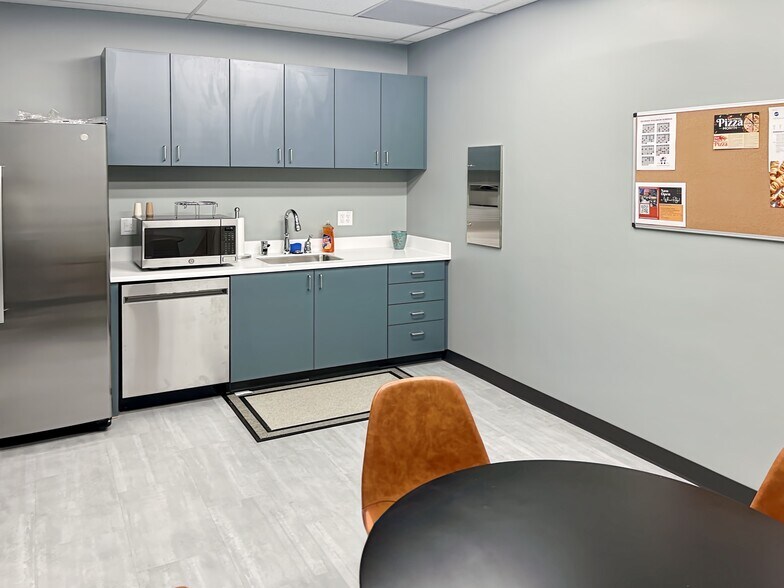 More Photos Of 4251 Kipling St, Wheat Ridge Office For Lease