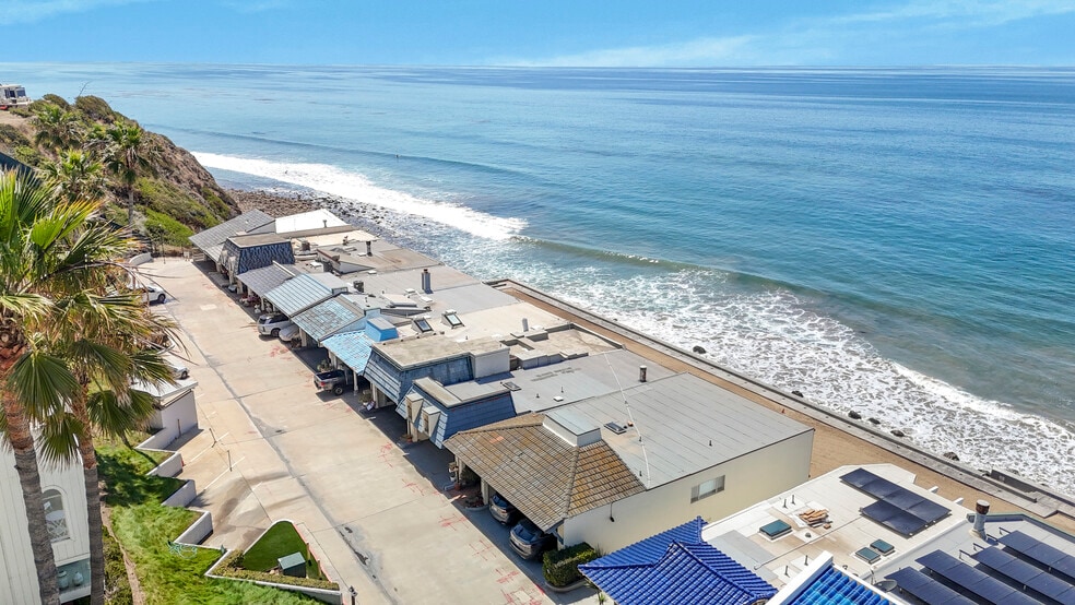 More Photos Of 11914 Beach Club Way, Malibu Multifamily For Sale