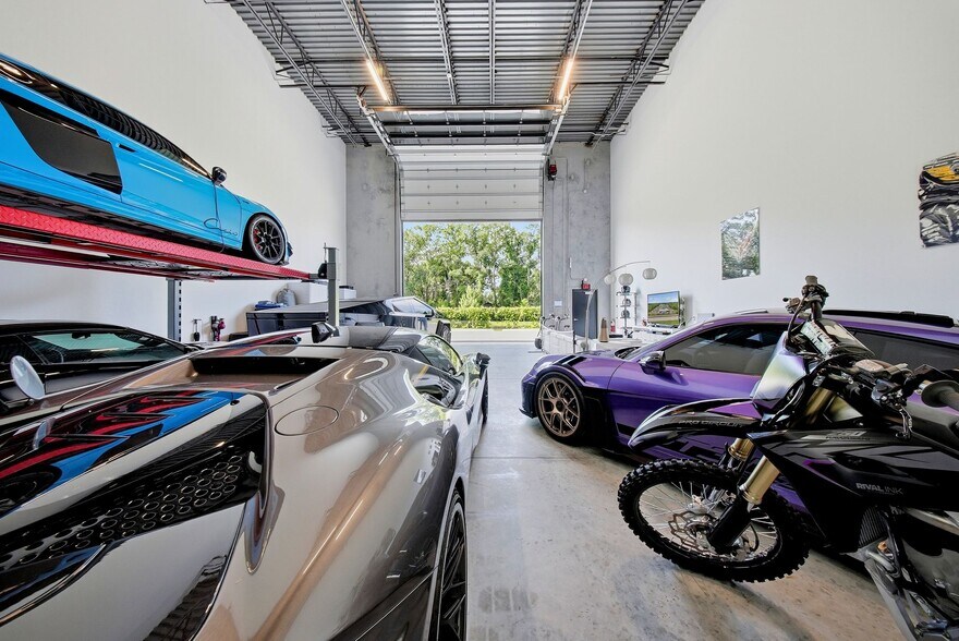 More Photos Of 6500 Motor Enclave Way, Tampa Racetrack For Sale