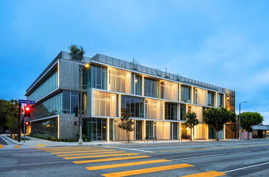 More Photos Of 3000 Crenshaw Blvd, Los Angeles Office For Lease