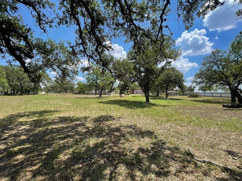 More Photos Of 2239 FM 3432, Adkins Freestanding For Sale