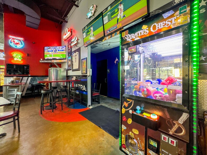 More Photos Of 9721 W Broadway St, Pearland Restaurant For Sale