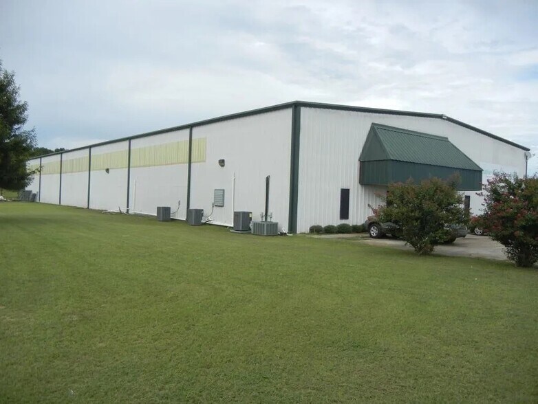More Photos Of 227 Industrial Pky, Luverne Manufacturing For Sale