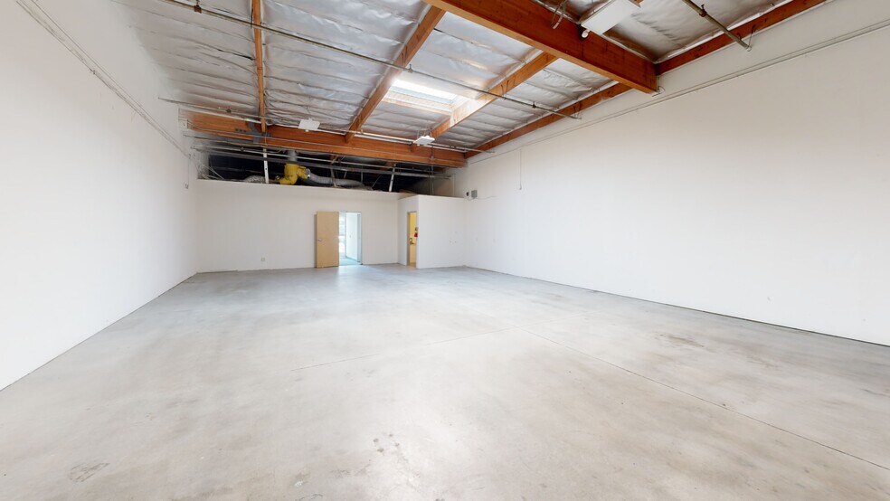More Photos Of 600 S Grand Ave, Santa Ana Unknown For Lease