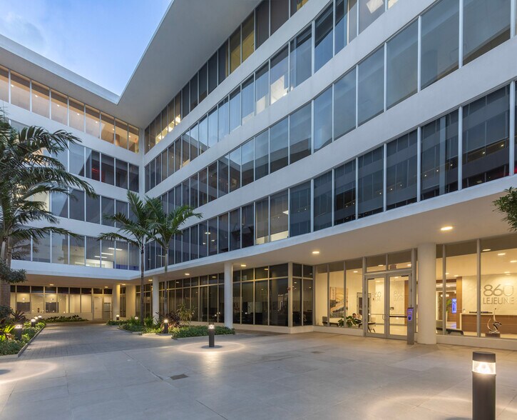 More Photos Of 850 NW 42nd Ave, Miami Unknown For Lease