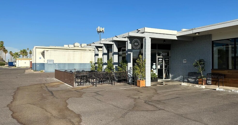 More Photos Of 2601 S 24th St, Phoenix Food Processing For Lease