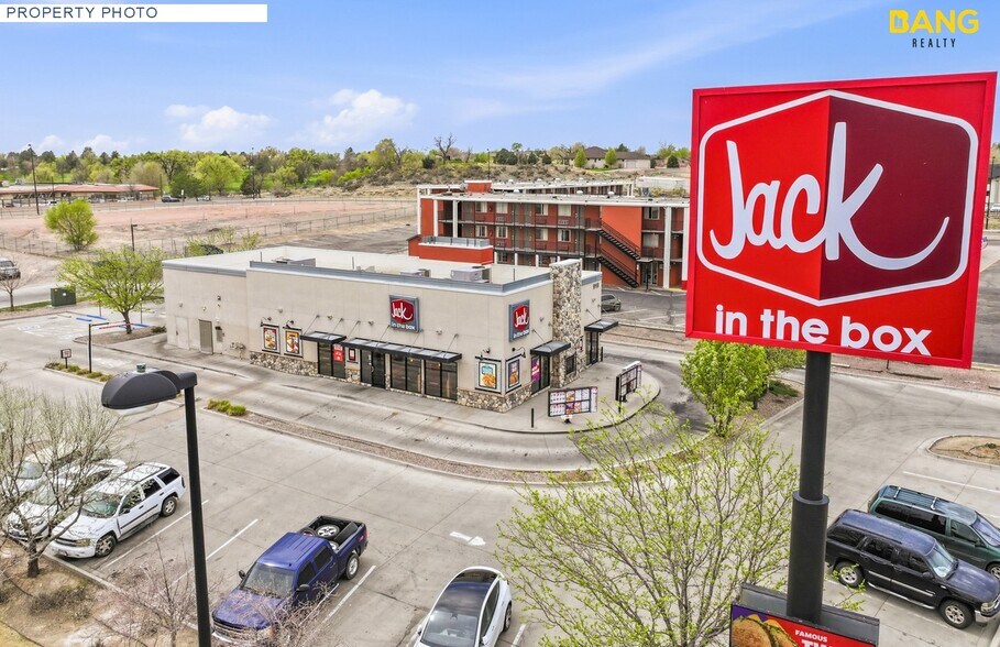 More Photos Of 910 W US 50 Hwy, Pueblo Fast Food For Sale