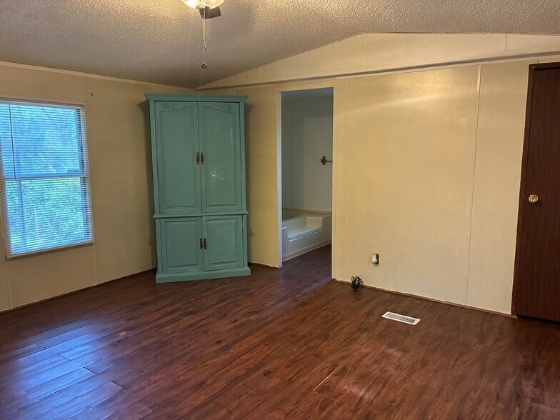 More Photos Of 382 County Road 4450, Kempner Manufactured Housing Mobile Home Park For Sale