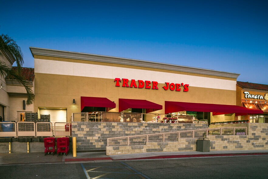 More Photos Of 8601-8739 S Sepulveda Blvd, Los Angeles Unknown For Lease