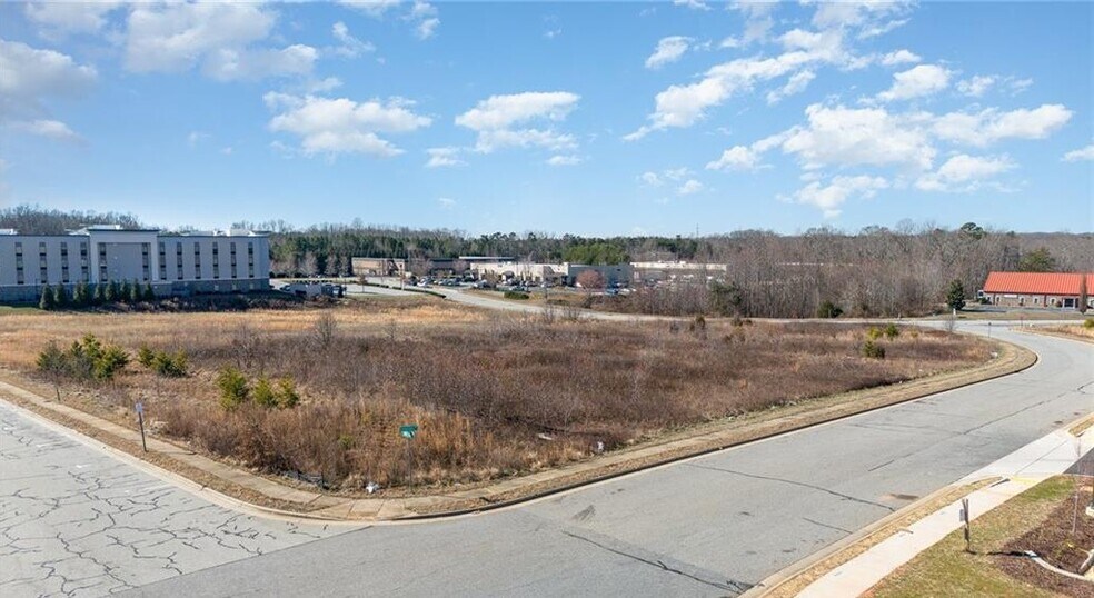 More Photos Of Hampton Plaza Rd, Kernersville Land For Sale