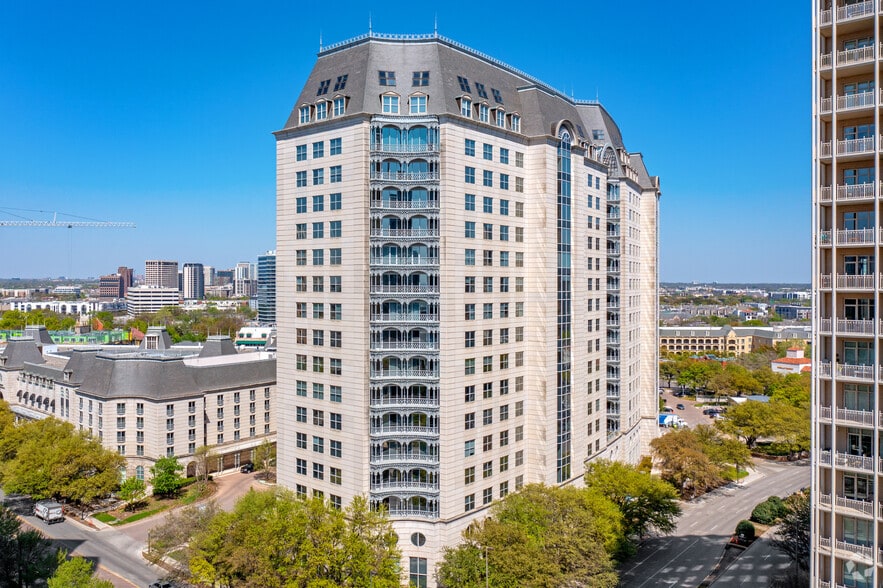 More Photos Of 300 Crescent Ct, Dallas Office For Lease