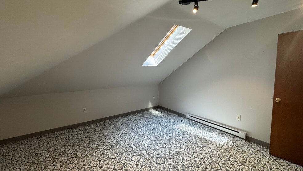 More Photos Of 1850 Friedensville Rd, Bethlehem Office For Lease