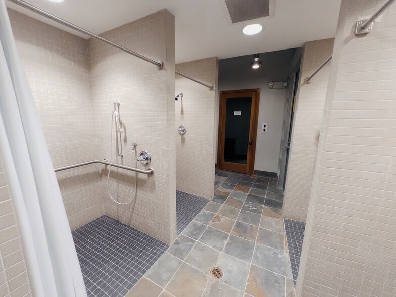 More Photos Of 1175 Elko Dr, Sunnyvale Research And Development For Lease