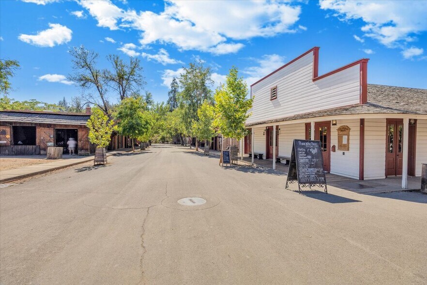 More Photos Of 22652 Parrotts Ferry Rd, Columbia Restaurant For Sale