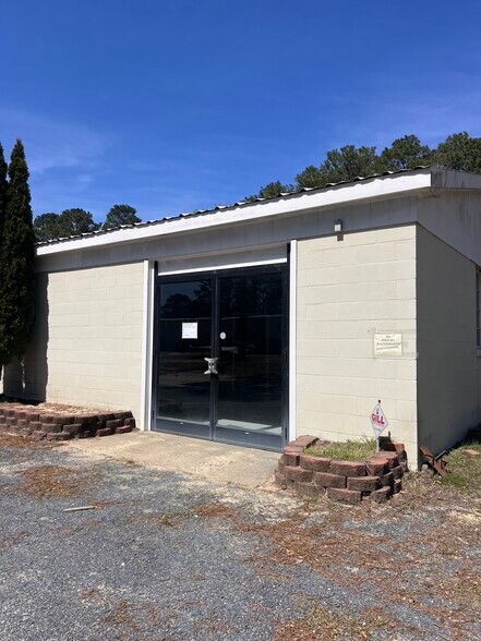 More Photos Of 3619 Murdocksville Rd, West End Flex For Sale