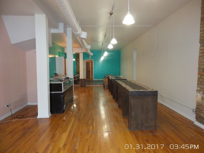 More Photos Of 525-527 N Ashland Ave, Chicago Storefront Retail Residential For Sale