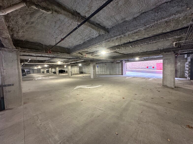 More Photos Of 1269 Main St, Bridgeport Apartments For Lease