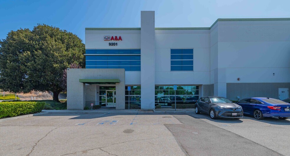 More Photos Of 9201 Charles Smith St, Rancho Cucamonga Warehouse For Lease