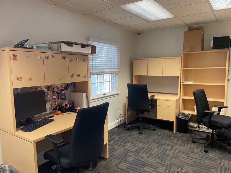 More Photos Of 615 Main St, Toms River Office For Sale
