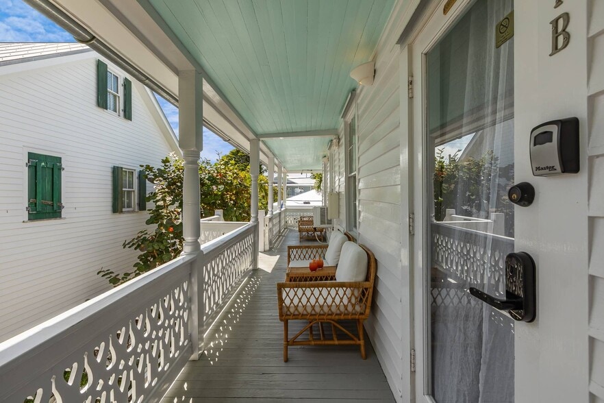 More Photos Of 1117 Duval St, Key West Hospitality For Sale