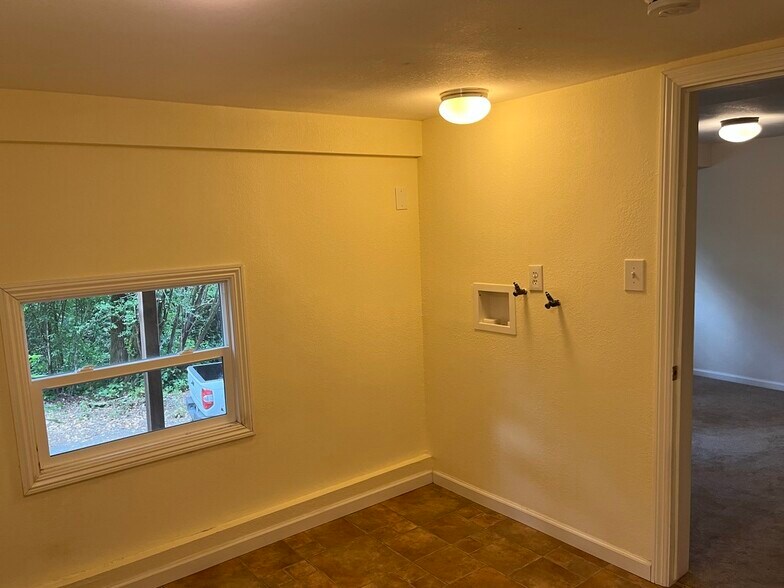 More Photos Of 12060 Highway 116 Hwy, Guerneville Storefront For Sale