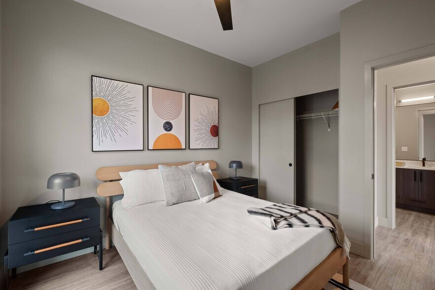 More Photos Of 104 12th Ave, Seattle Apartments For Lease