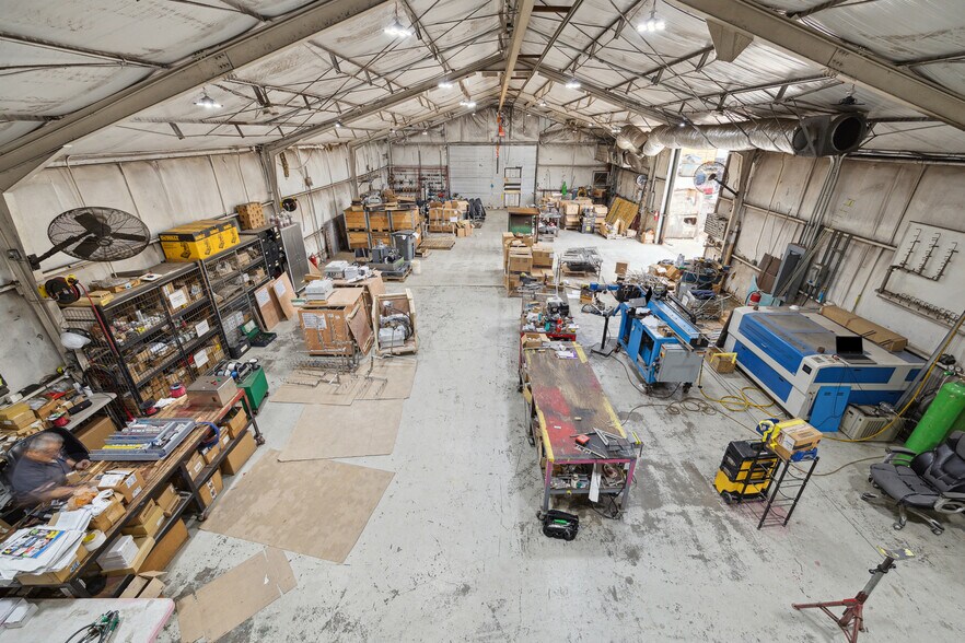 More Photos Of 6438 Long Dr, Houston Industrial For Sale