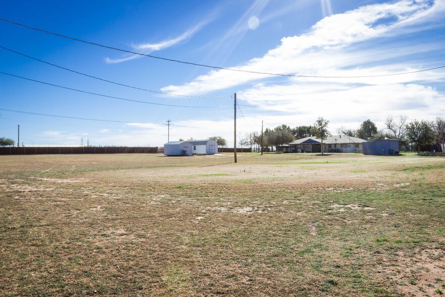 More Photos Of 3229 N Fairgrounds Rd, Midland Land For Sale