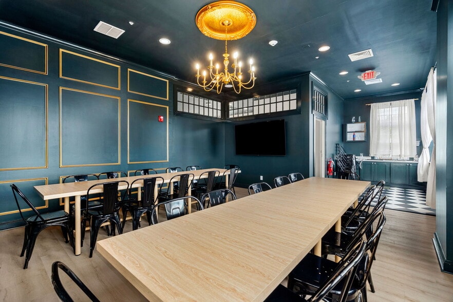 More Photos Of 175 Bridge Rd, Salisbury Hotel For Sale