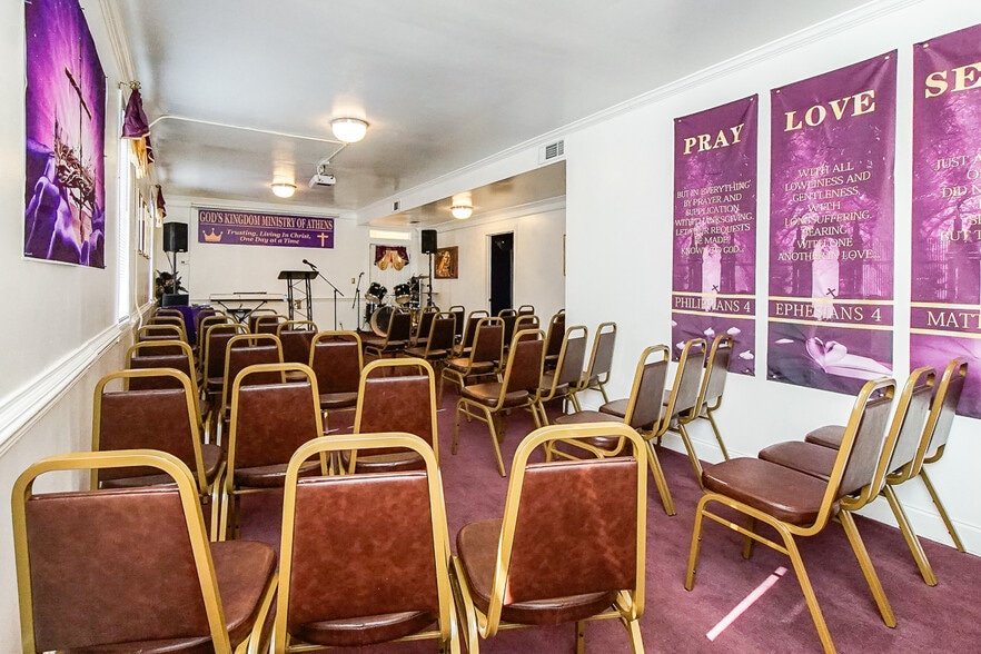 More Photos Of 2362 W Broad St, Athens Freestanding For Sale