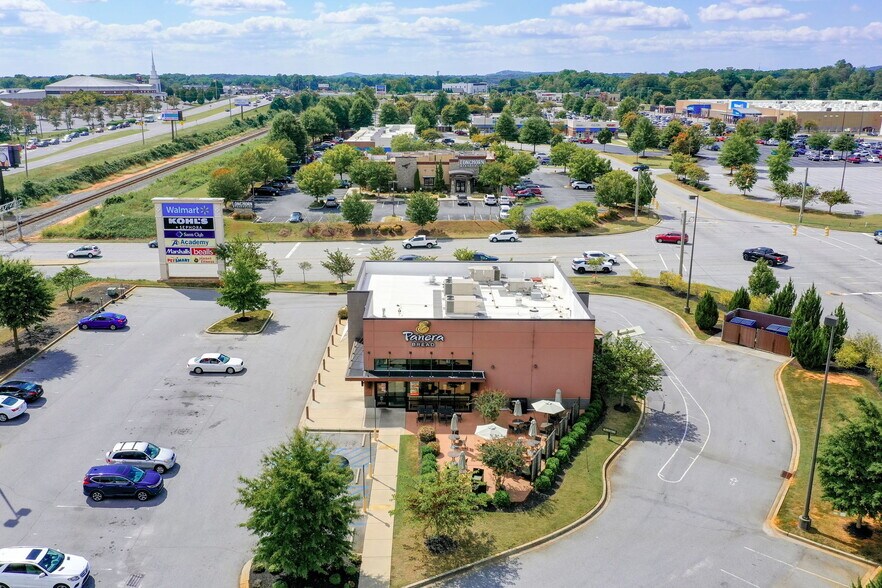 More Photos Of 225 Rolling Hills Cir, Easley Storefront Retail Office For Lease