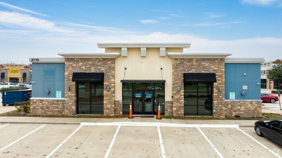 More Photos Of 2710 Western Center Blvd, Fort Worth Medical For Sale
