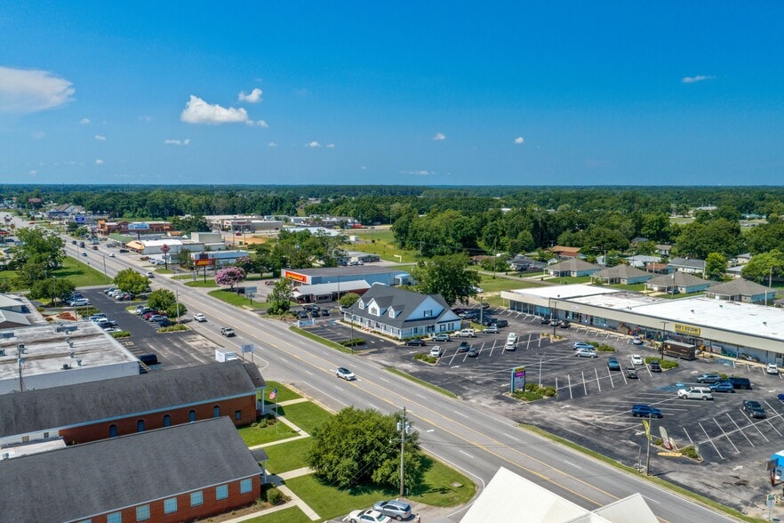 More Photos Of 22193 Highway 59 S, Robertsdale Office For Lease