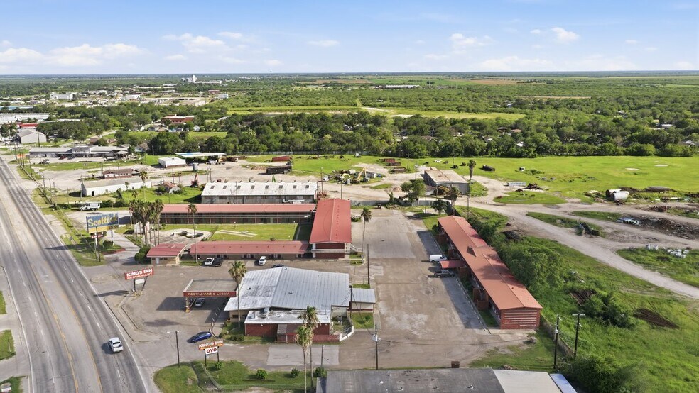 More Photos Of 815 S US Highway 281, Alice Hotel For Sale
