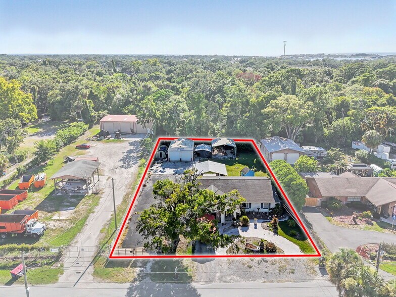 More Photos Of 7813 Leo Kidd Ave, Port Richey Flex For Sale