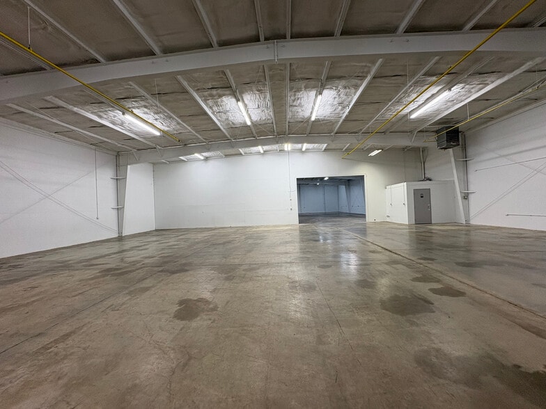 More Photos Of 1285 N Indianapolis Rd, Columbus Industrial For Sale