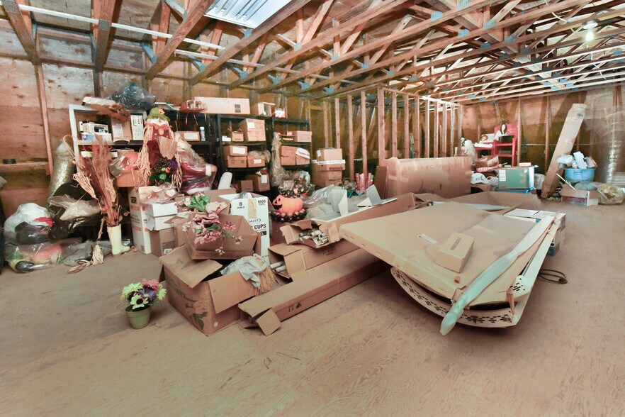 More Photos Of 4143 Main St, Bridgeport Storefront For Sale