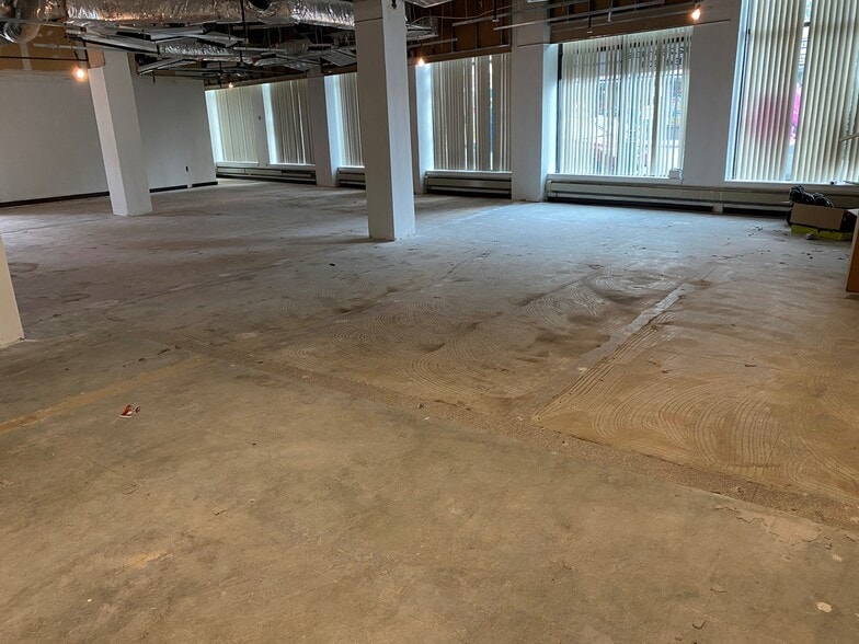 More Photos Of 466 Main St, New Rochelle Medical For Lease