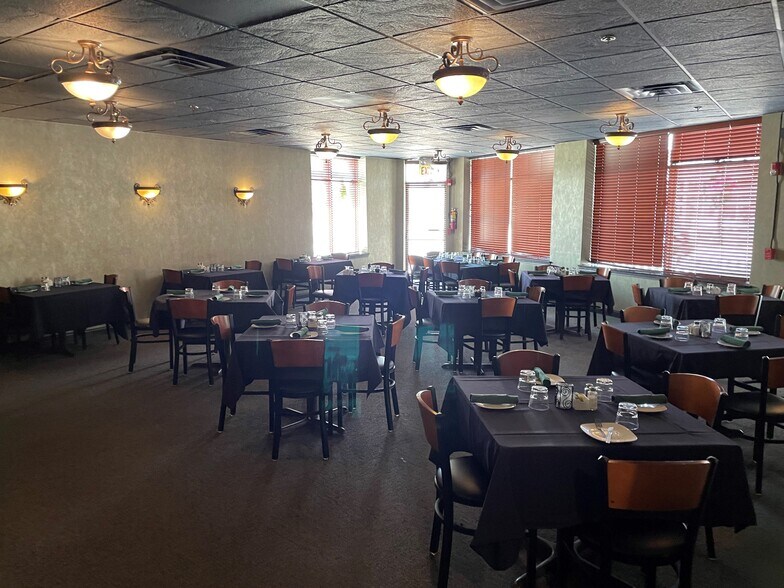 More Photos Of 17265 S Oak Park Ave, Tinley Park Office For Lease