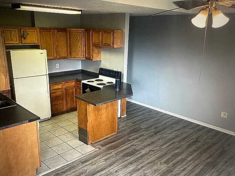 More Photos Of 14 N Elm St, Colfax Storefront Retail Residential For Sale
