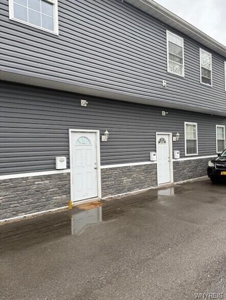 More Photos Of 2901 S Park Ave, Lackawanna Office Residential For Sale