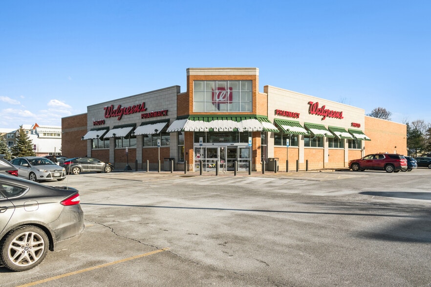 Primary Photo Of 202 Broad St, Glens Falls Drugstore For Sale