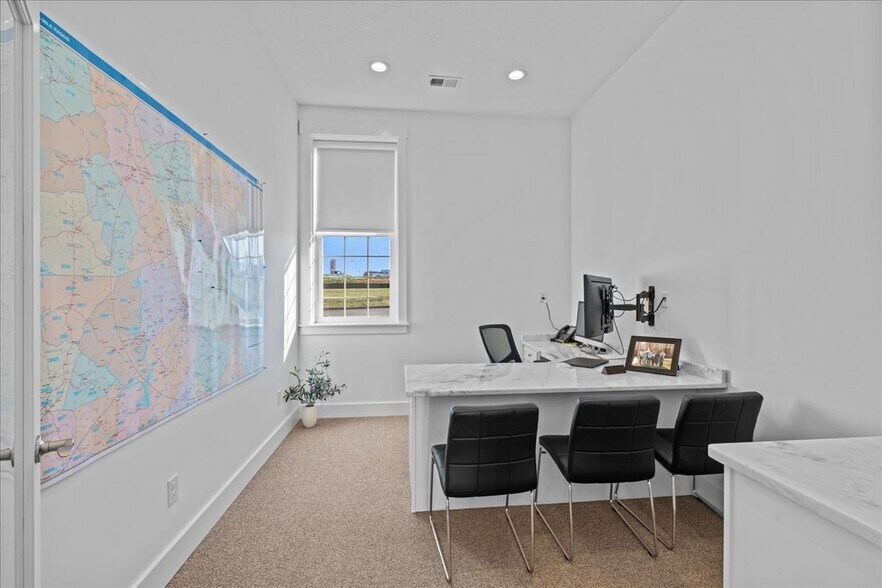 More Photos Of 100 Inman Rd, Lyman Office For Sale
