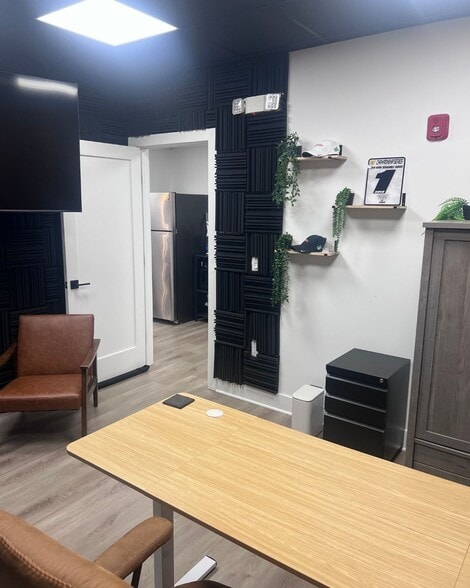More Photos Of 160-164 N 2nd St, Philadelphia Apartments For Lease