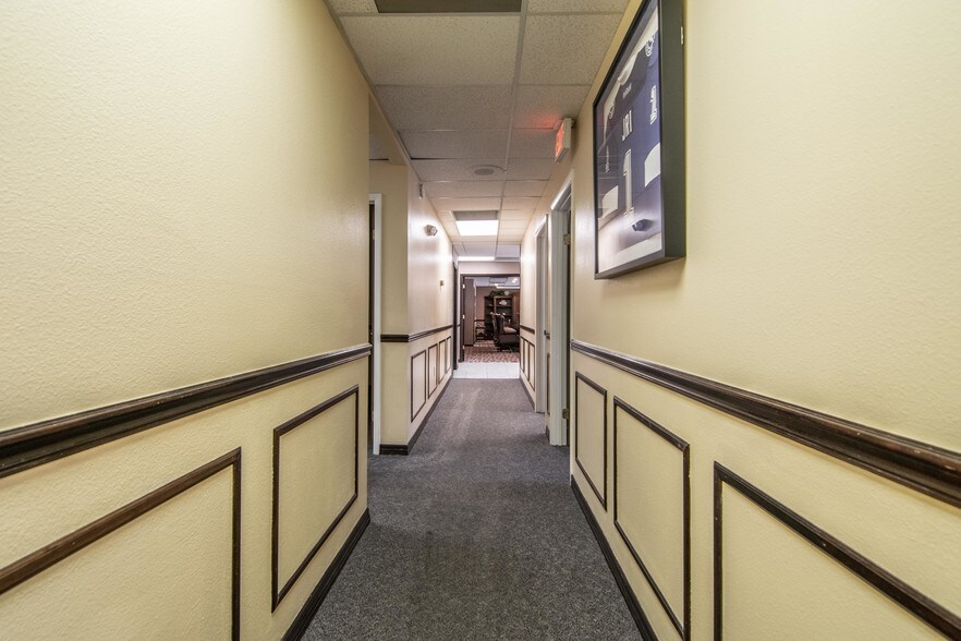 More Photos Of 13080 S Belcher Rd, Largo Office For Lease