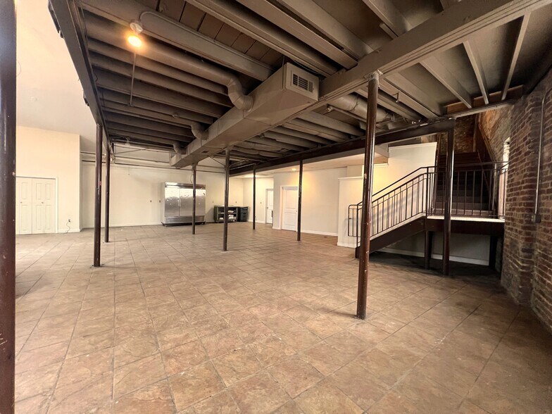 More Photos Of 290 Simpson St, Atlanta Flex For Lease