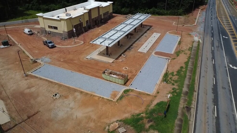 More Photos Of 470 Flint River rd, Jonesboro Service Station For Sale